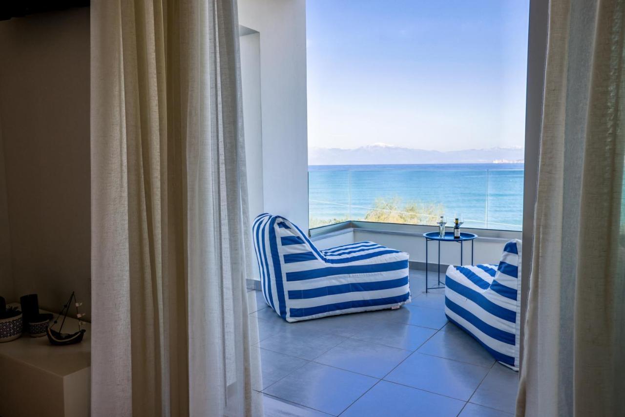 La Mer Bleue Boutique Suite Vrahati Esterno foto
